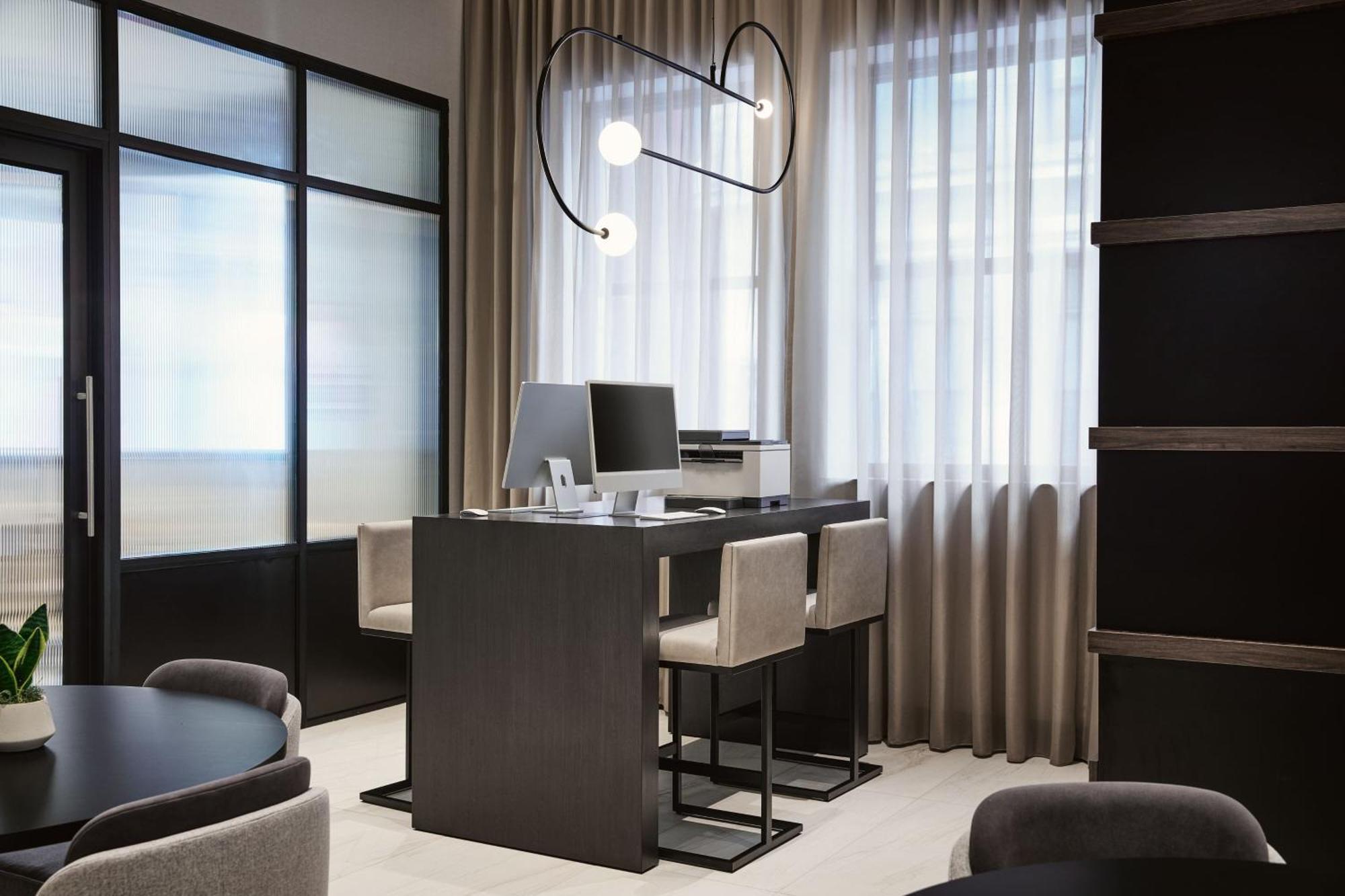 Ac Hotel By Marriott Kansas City Downtown Екстер'єр фото